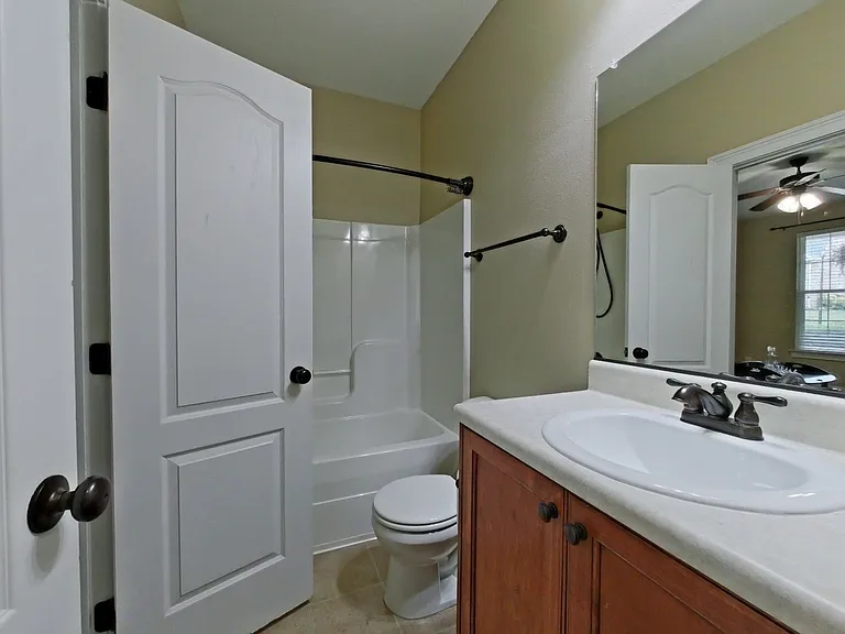 611 Baldwin Pl — Photo 9