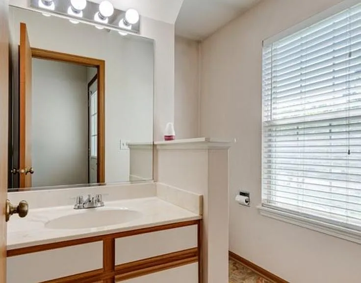 1111 Vail Ct — Photo 8