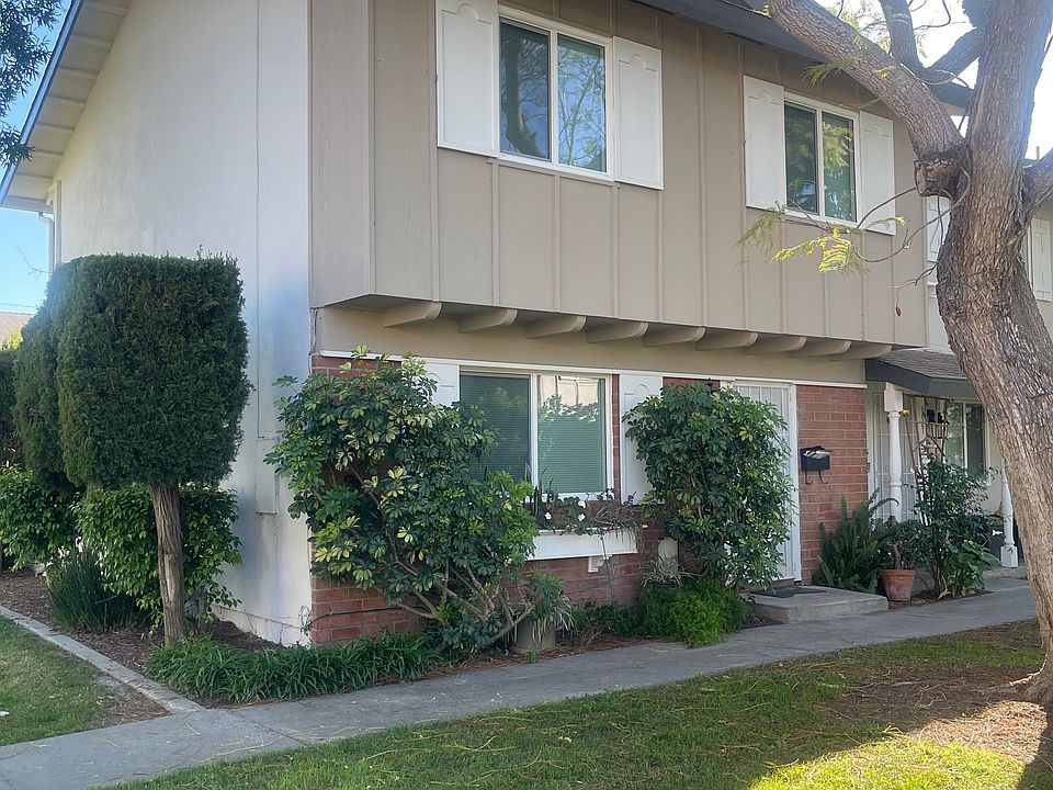 1st image of 9691 Durham Dr