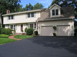 6 Danbury Rd, Nashua, NH 03064