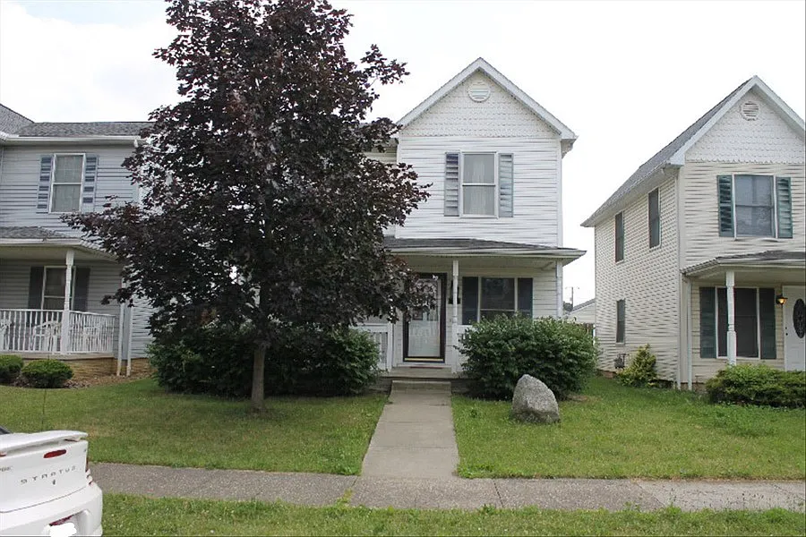 875 Chittenden Ave photo 1