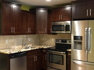 6 Trembley Ct, Bayonne, NJ 07002