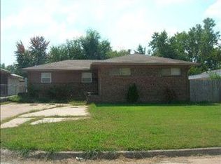 932 Holoway Dr, Midwest City, OK 73110