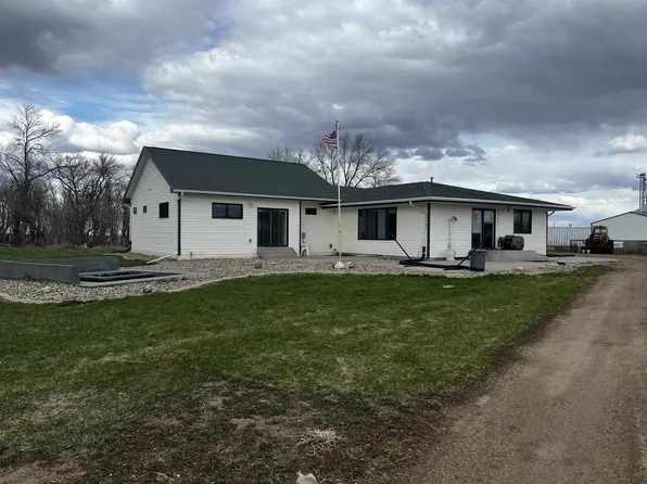 27002 436th St NW, Carpio, ND 58734