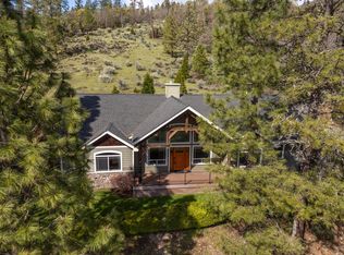 409 Valley View Dr, Rogue River, OR 97537