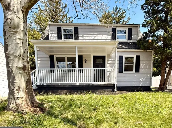 4 Llewellyn Pl, Hamilton, NJ 08620