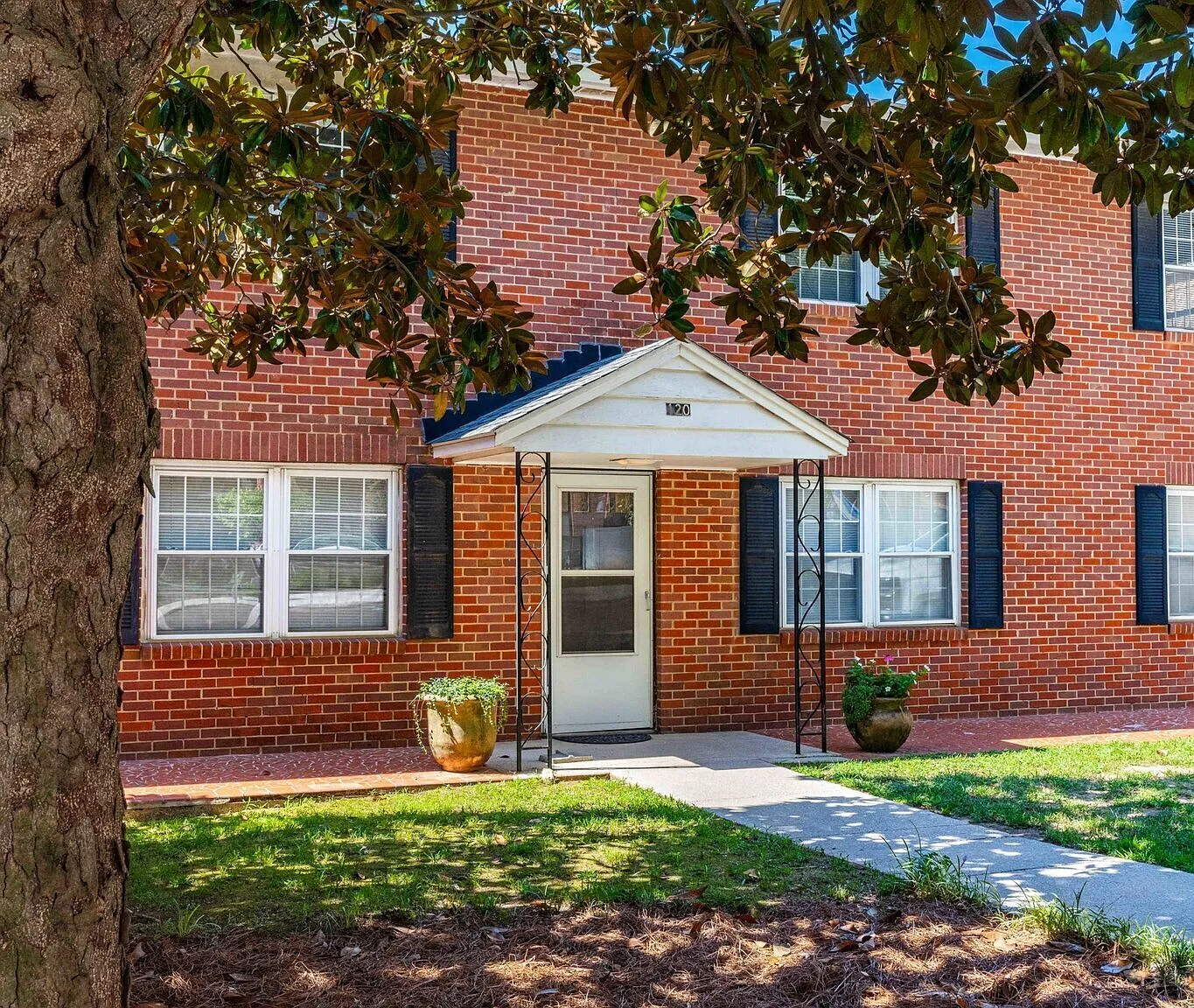 2 bed, 917 sqft, $1,750 — Photo 2