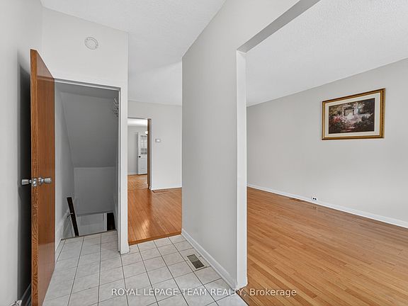 4th image of 274 Breezehill Ave S