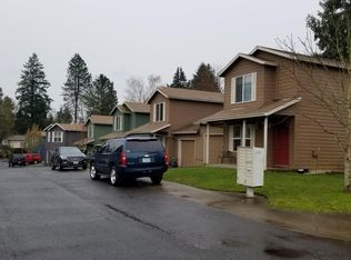 18314 SE Abernethy Ln APT B, Portland, OR 97267