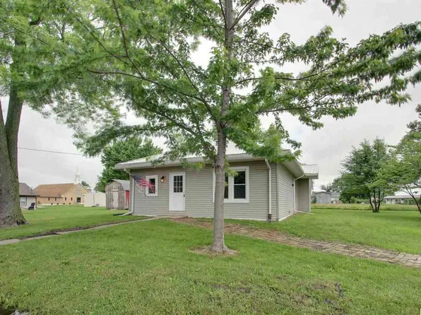205 E Chicago St, Liberty, IL 62347