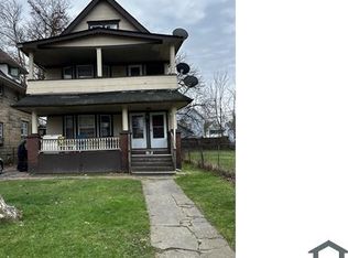 13618 Blenheim Rd, Cleveland, OH 44110