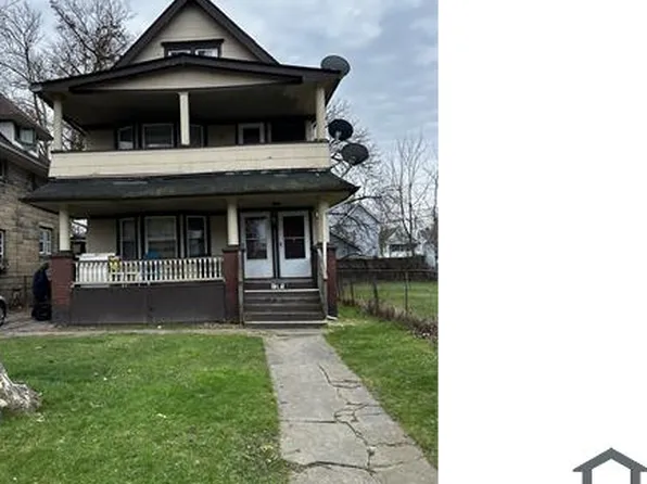 13618 Blenheim Rd, Cleveland, OH 44110