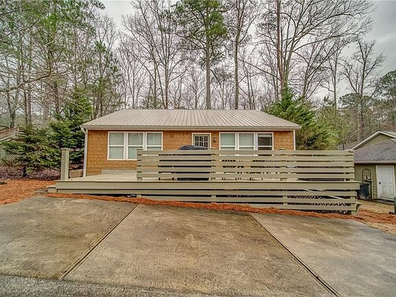 Image 5: 2 Car Parking Pad