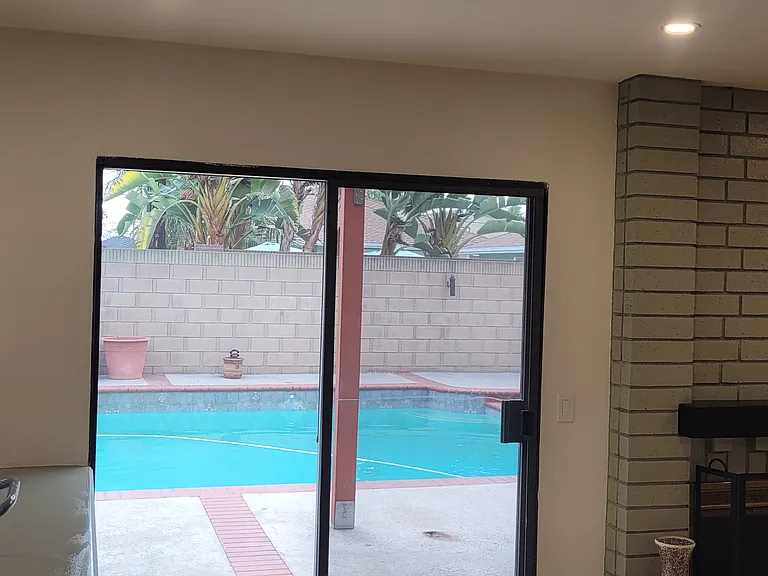 17924 Redwood Ave — Photo 6