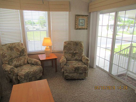 3rd image of 39528 Augusta National Dr