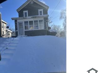 425 W American St #1, Freeport, IL