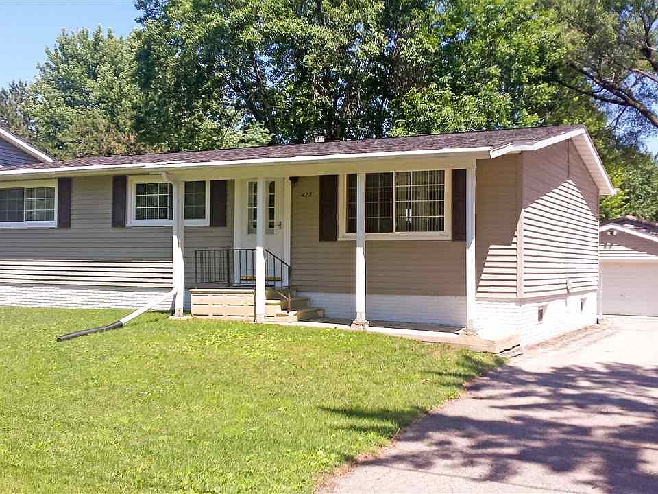 1st image of 428 Saunders Ave