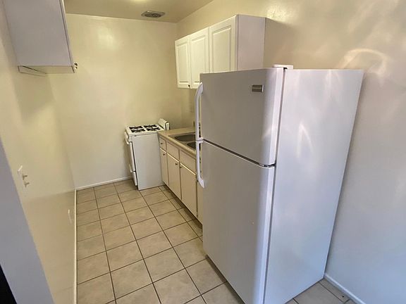 2nd image of 10943 Whipple St #8
