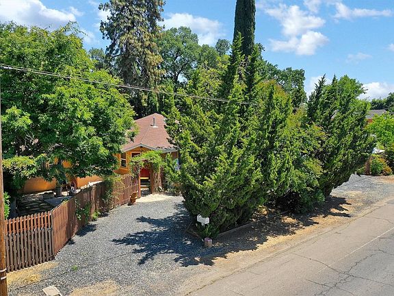 3rd image of 1305 River Rd