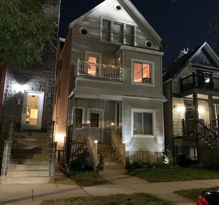 1st image of 3717 N Kenmore Ave #3