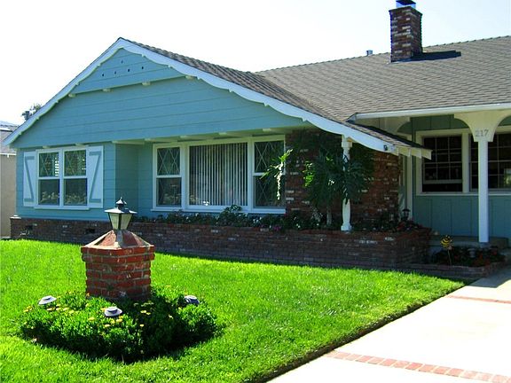 2nd image of 217 S Reese Pl