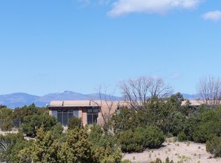 41 Camino Peralta, Santa Fe, NM 87507