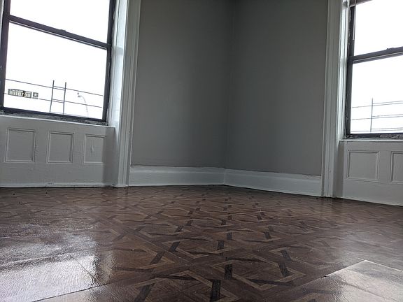 5th image of 710 E 138th St #7