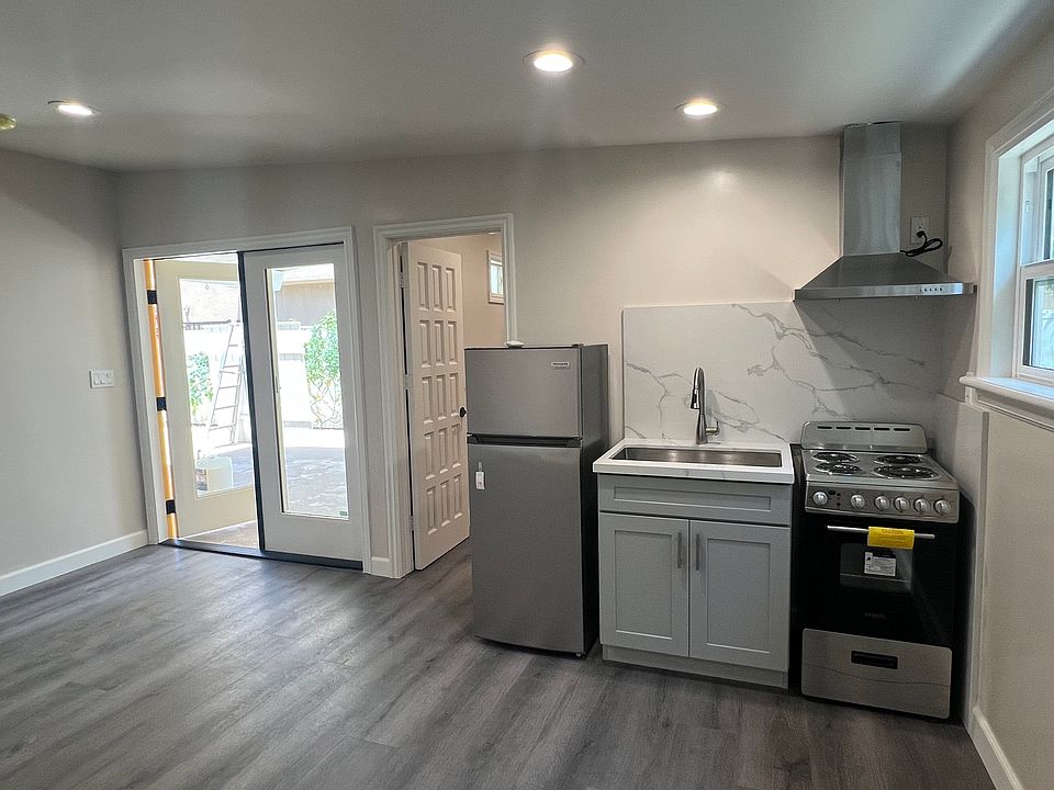 1st image of 2432 S Primrose Ave #B