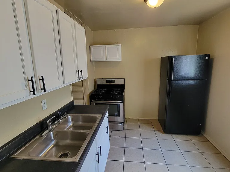 3056 N Olney St — Photo 6