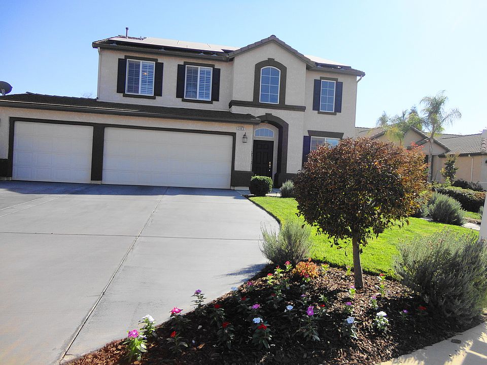 4 Bedroom 2.5 Beauty, Clovis