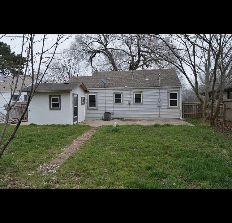 1st image of 3222 Booth Ave