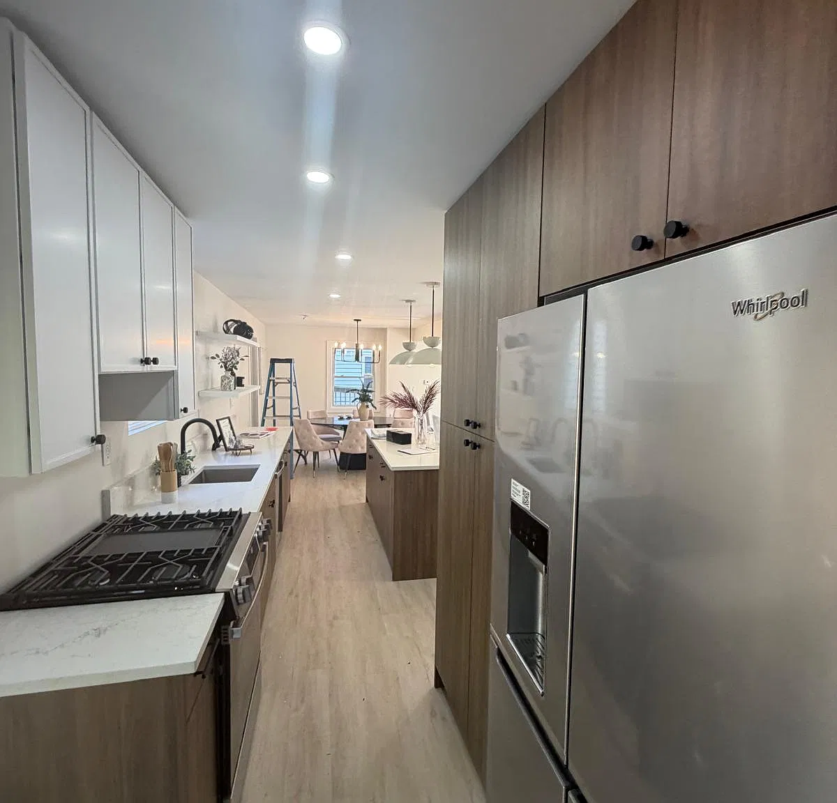 3 bed, 3.5 bath, 1800 sqft, $5,000 — Photo 1