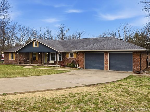 3rd image of 18818 E Bridgewater Pl