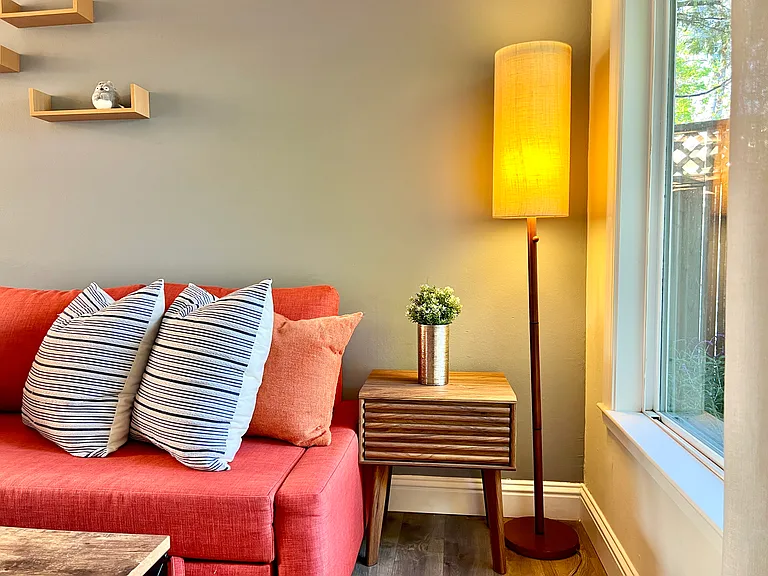 36 Henderson Pl — Photo 16