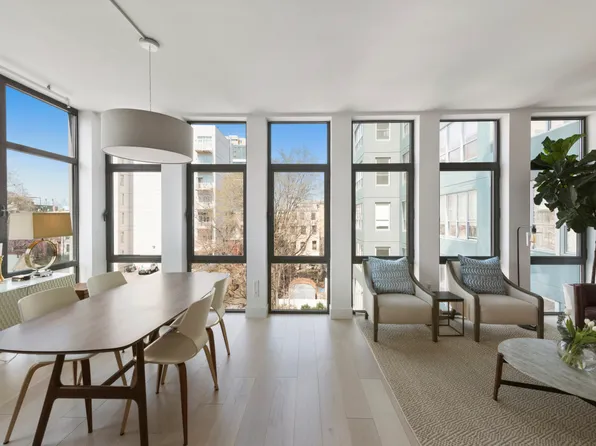 338 Berry Street image 1 of 14