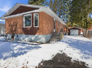 36 Susan St W, Huntsville, ON P1H 1X2