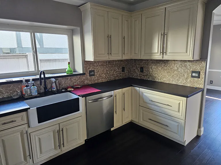 1805 Harriman Ln #A — Photo 12