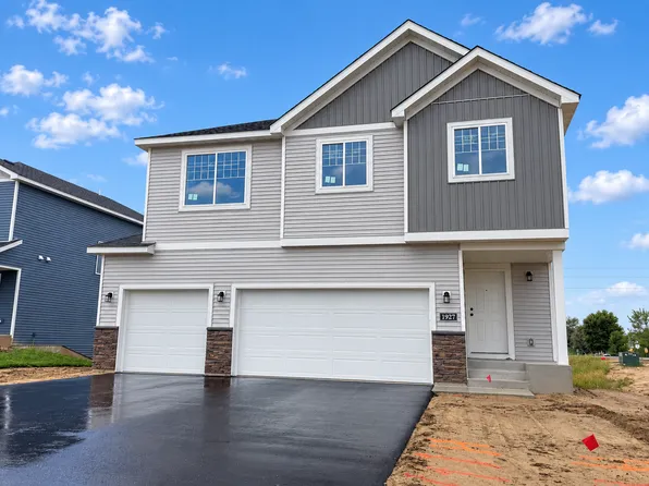 1927 Pierce St S, Cambridge, MN 55008