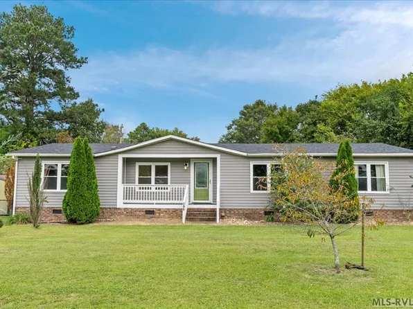 199 Bald Eagle Dr, Roanoke Rapids, NC 27870