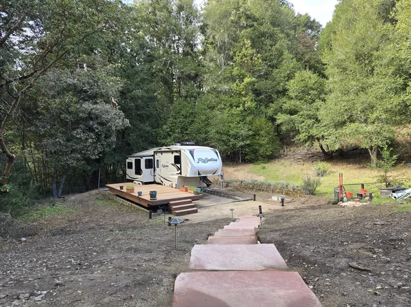 498 Rider Rd #1, Watsonville, CA 95076