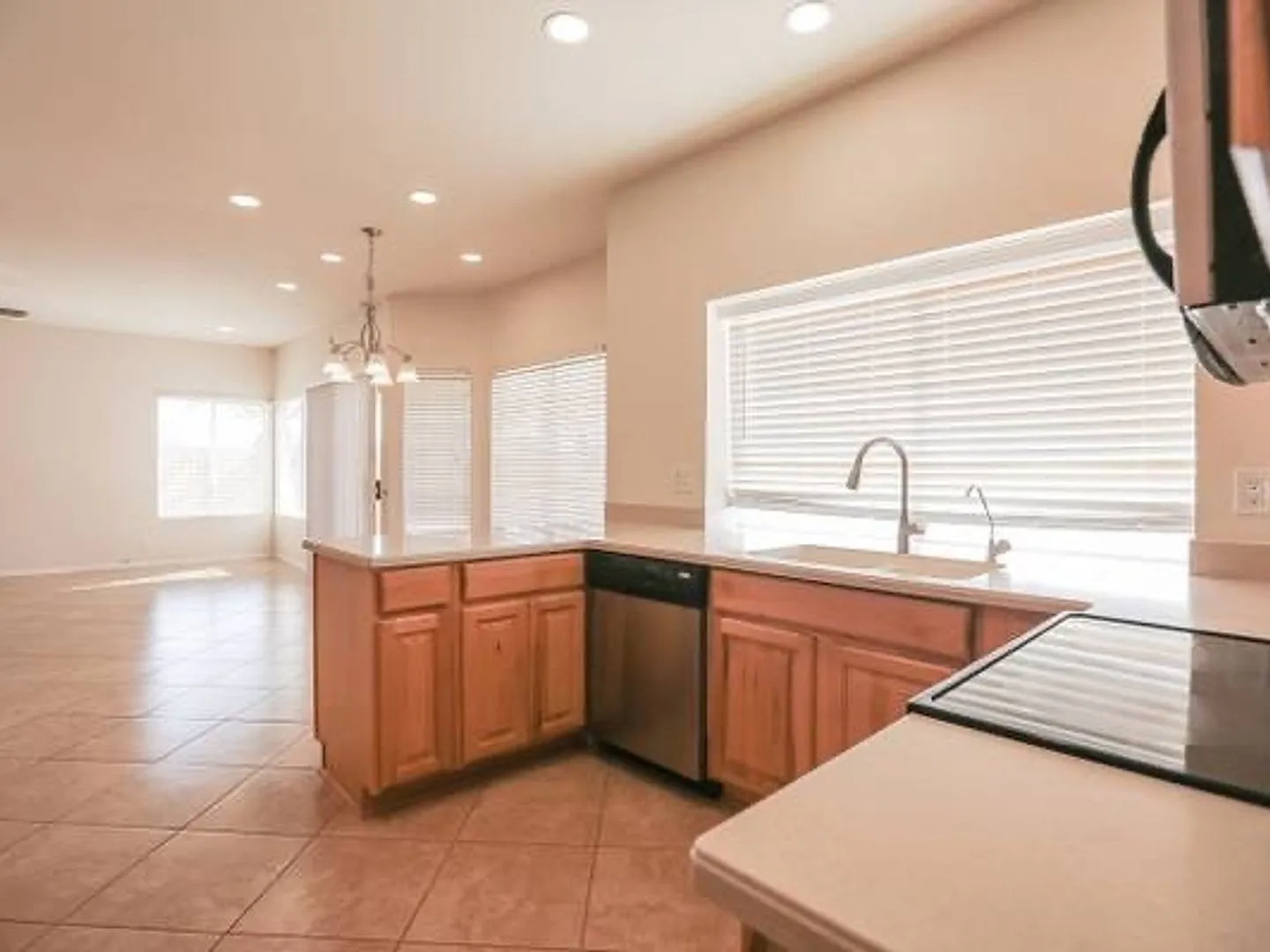 4 Bedrooms 3 Beths 3 Car garage with RV gate on a Large Corner Lot in Ahwatukee — Photo 2