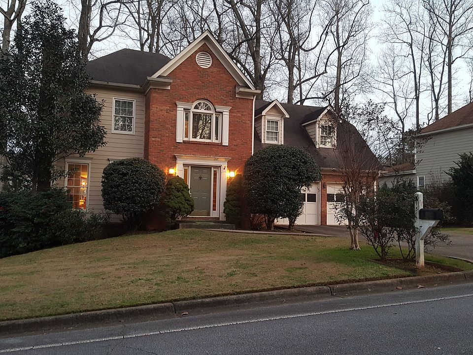 715 Whitehall Way Dr.