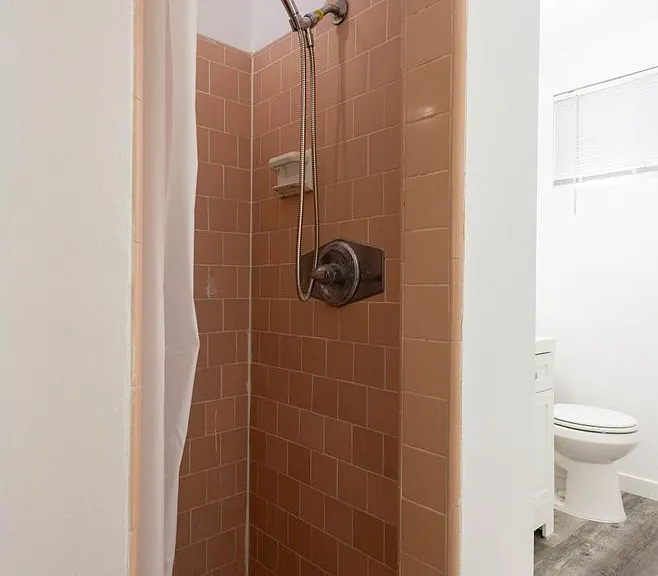 Laurel Cyn 6820 — Photo 6