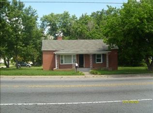 1203 E Stadium Dr, Eden, NC 27288