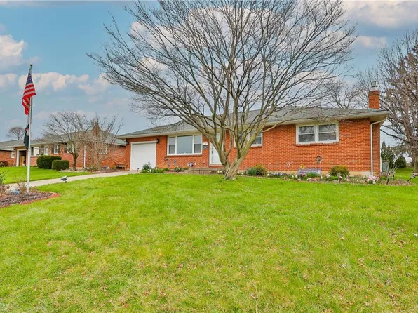 3507 Center St, Whitehall, PA 18052