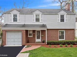 366 Dell Ln, Highland Park, IL 60035