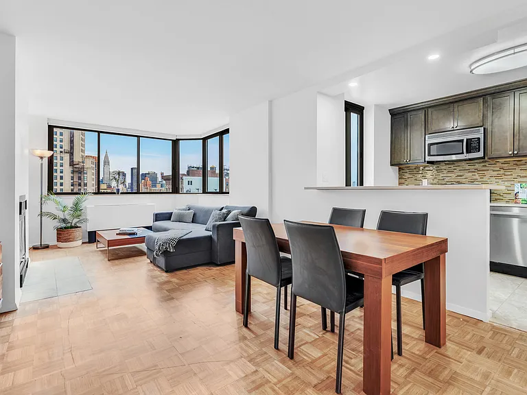 280 Park Ave S #26M — Photo 1