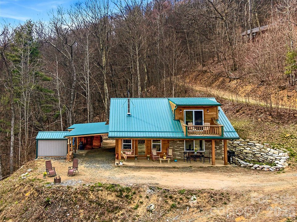 1st image of 131 White Oak Way