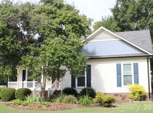 2212 Crosswinds Ct, Kannapolis, NC 28083