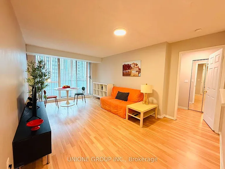 8 Pemberton Ave #506 — Photo 8